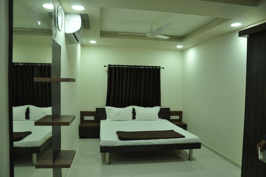 Shivdhara Hotel & Residence 拉杰果德 客房 照片