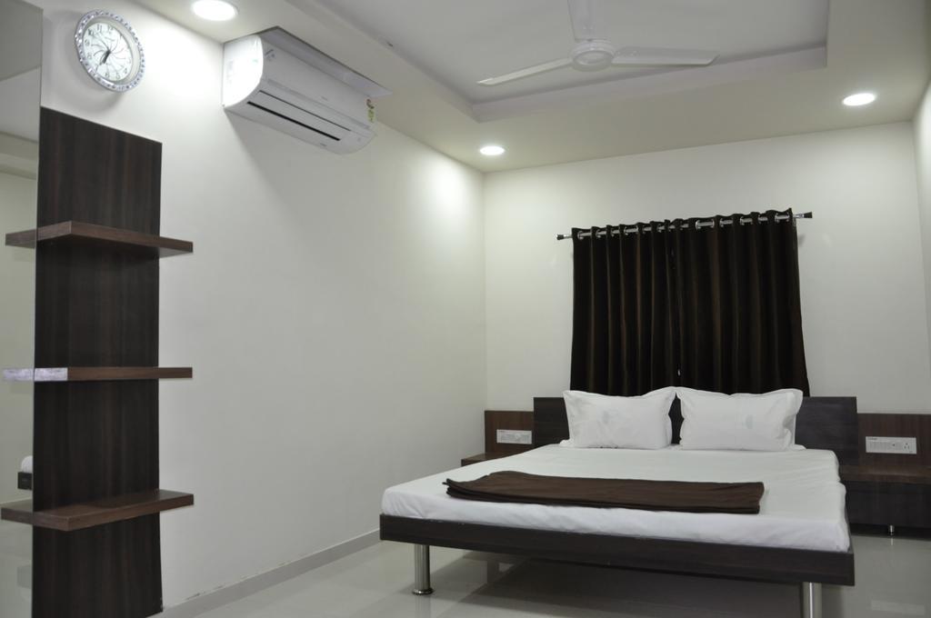 Shivdhara Hotel & Residence 拉杰果德 外观 照片
